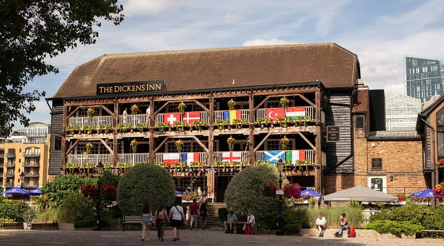 The Dickens Inn