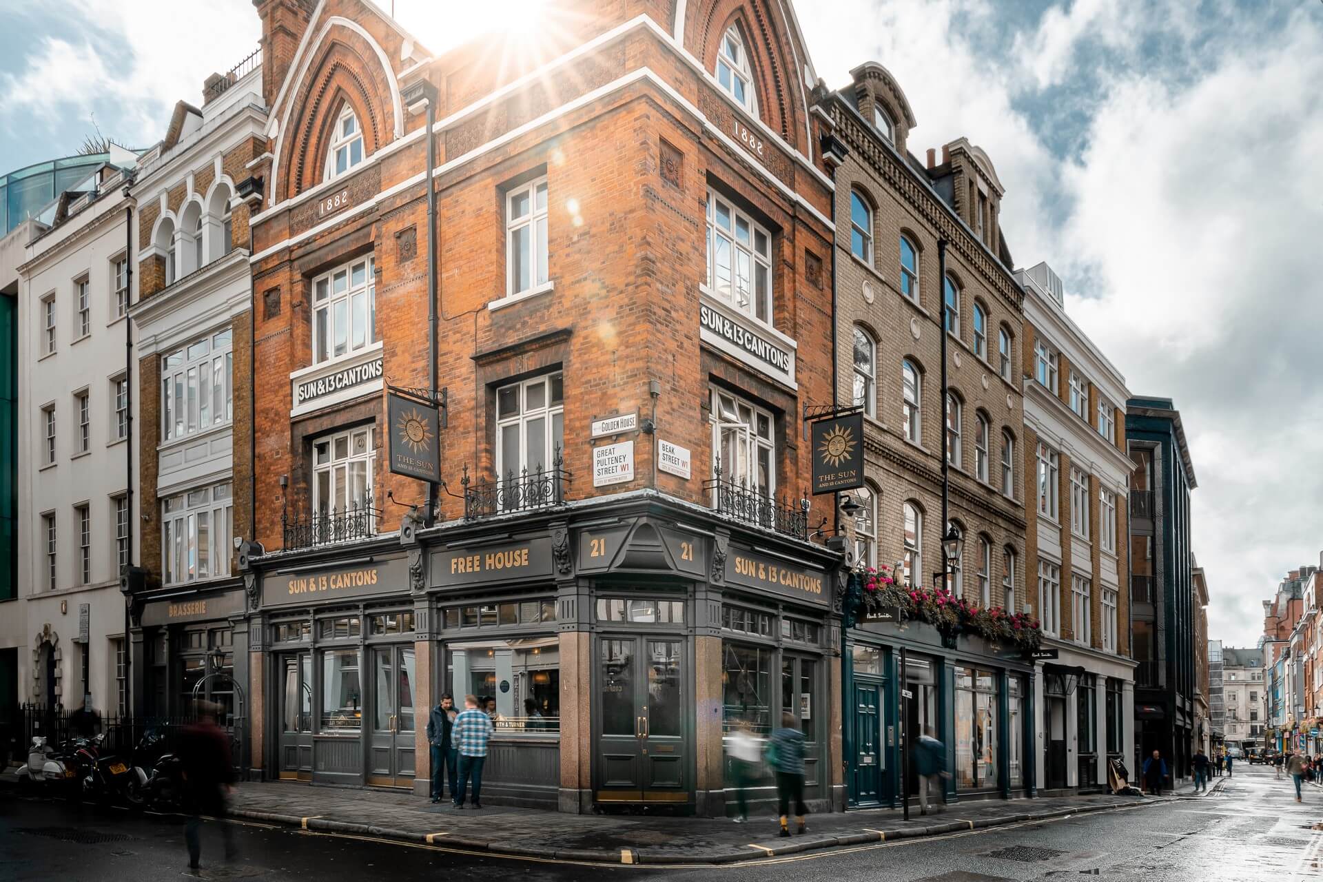 The Sun & 13 Cantons, Soho