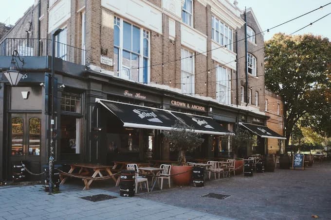 Crown & Anchor