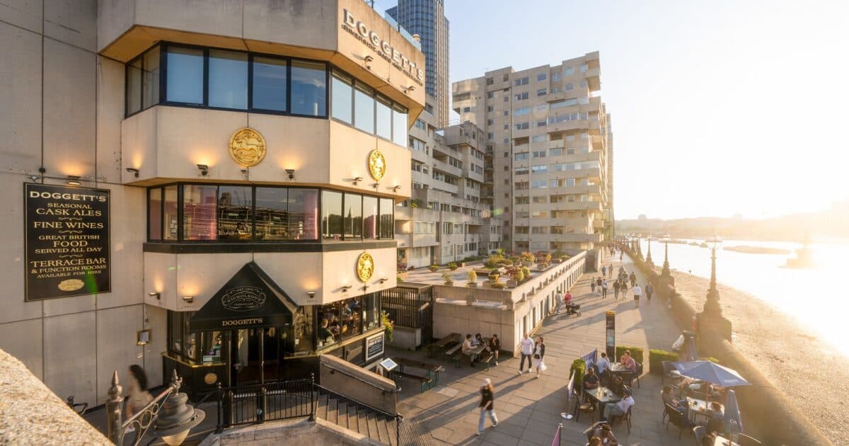 Doggett's Coat and Badge