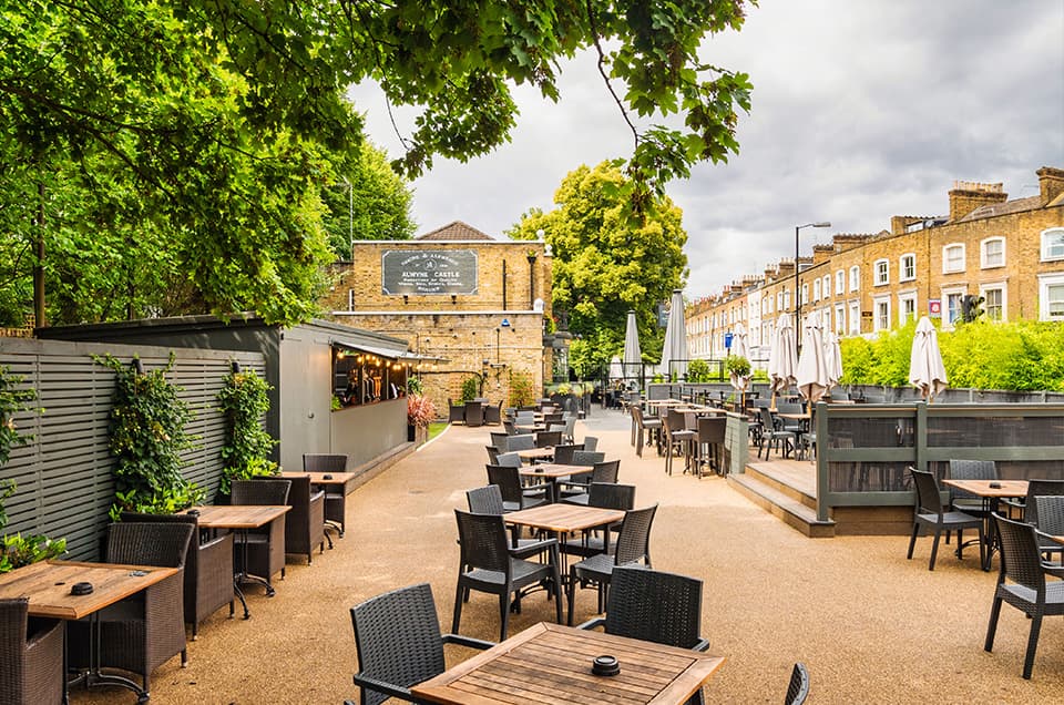 The Alwyne Castle pub